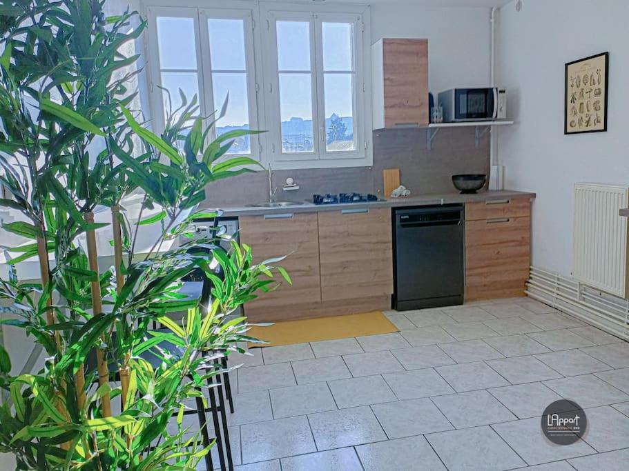 Appartement Calme Lumineux Proche Gare 3 Chambres 앙굴렘 외부 사진